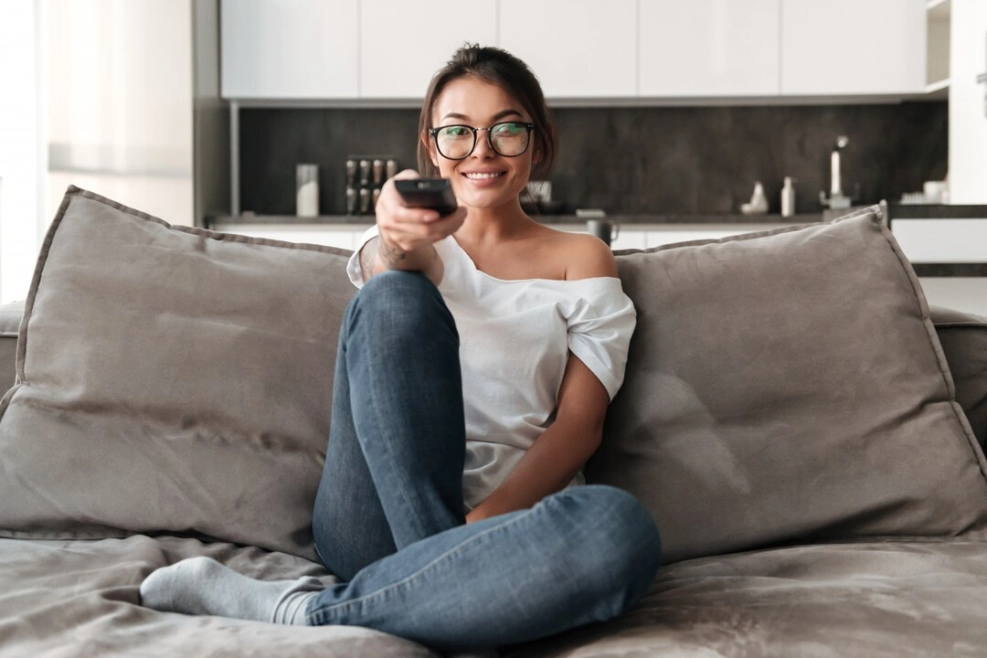 Comparing IPTV providers in Canada for server quality and channels