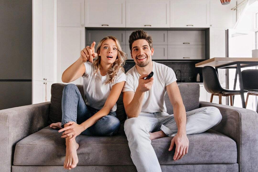 WhatsApp support for the best IPTV providers in Canada
